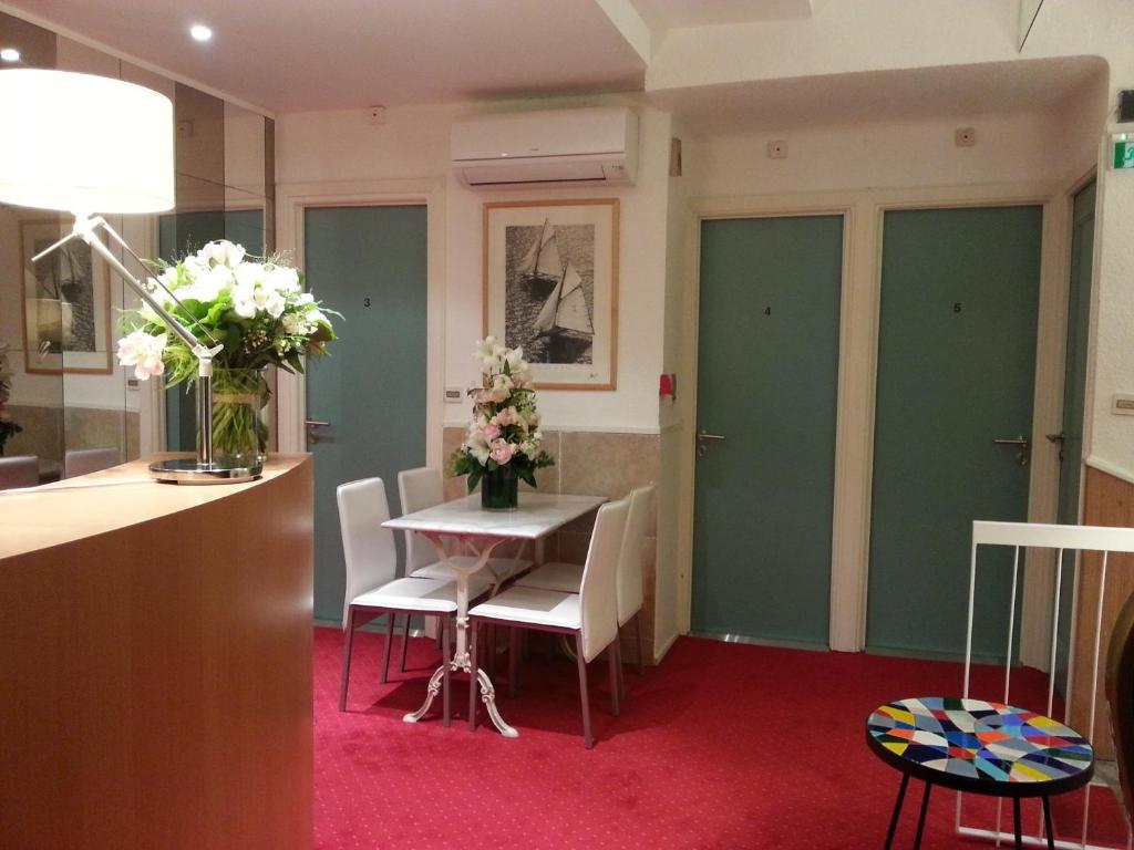 Azurene Royal Hotel Cannes Esterno foto
